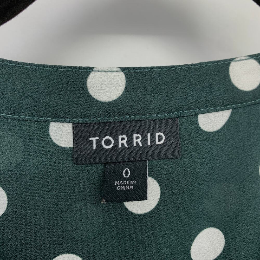Torrid Tie Front Flutter Short Sleeve Blouse Womens Sz 0X Green White Polka Dot - Picture 5 of 6